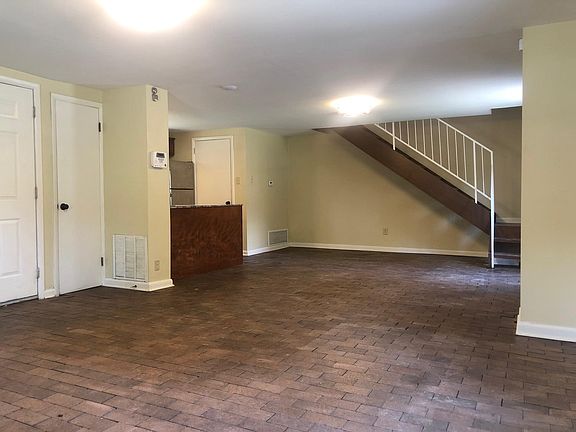 4th image of 308 E 10th St #308