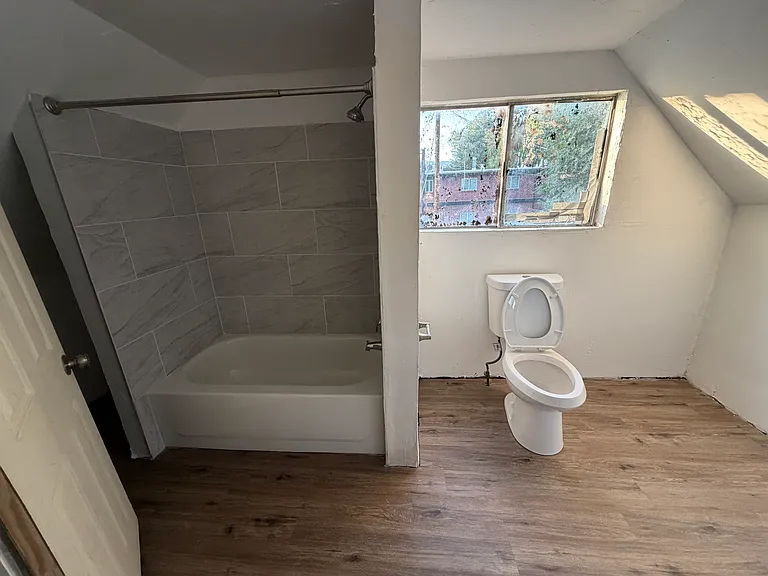 227 E Kensington Ave #3 — Photo 13