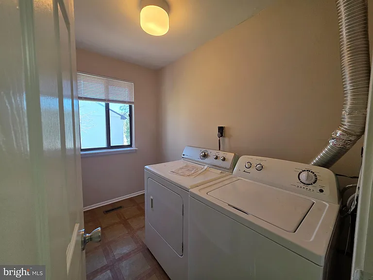 2529 Cottonwood Ct — Photo 7