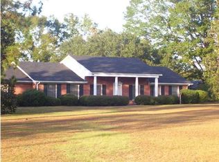 632 Clifton St, Camden, AL 36726