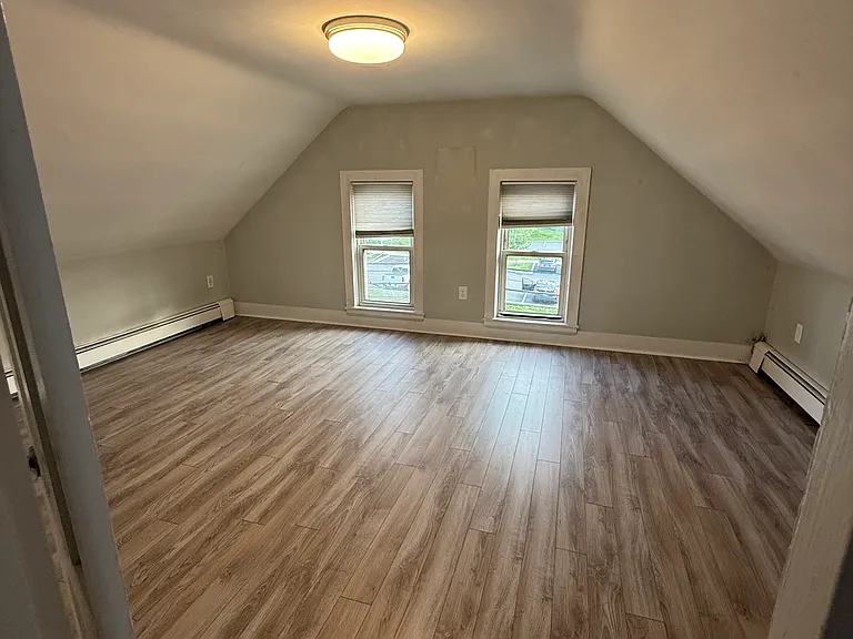 145 Maple St — Photo 29