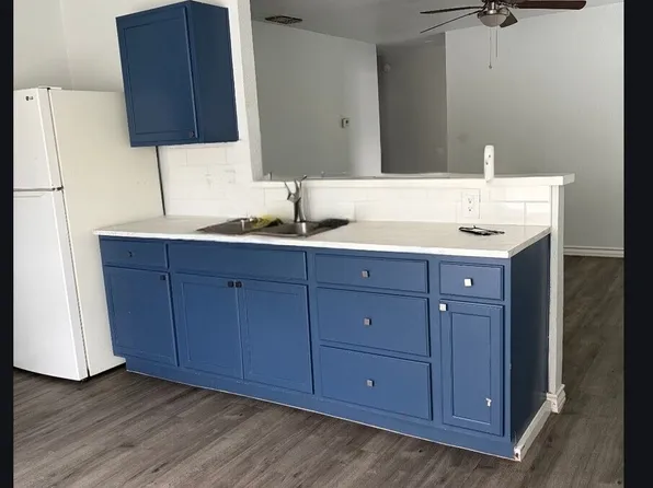 8831 Five Palms Dr, San Antonio, TX 78242