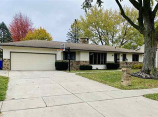 1104 Ridgemont Rd, Waterloo, IA 50701
