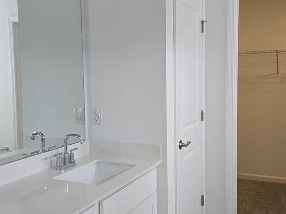 4th image of 5302 Amaryllis Way