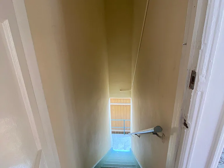 1453 1/2 S Beverly Dr — Photo 16