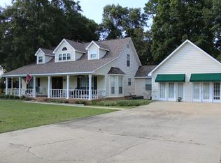 4 Woodridge Dr, Monroeville, AL 36460