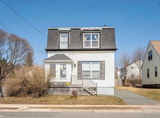 154 Victoria Rd, Dartmouth, NS B3A1V8