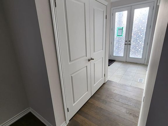 2nd image of 55 Hildred St