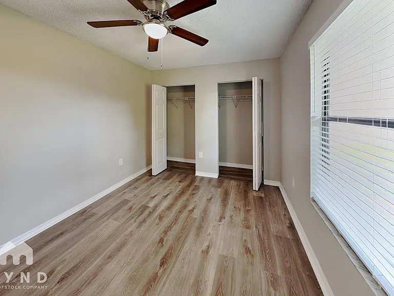 10327 Lansfield St — Photo 14