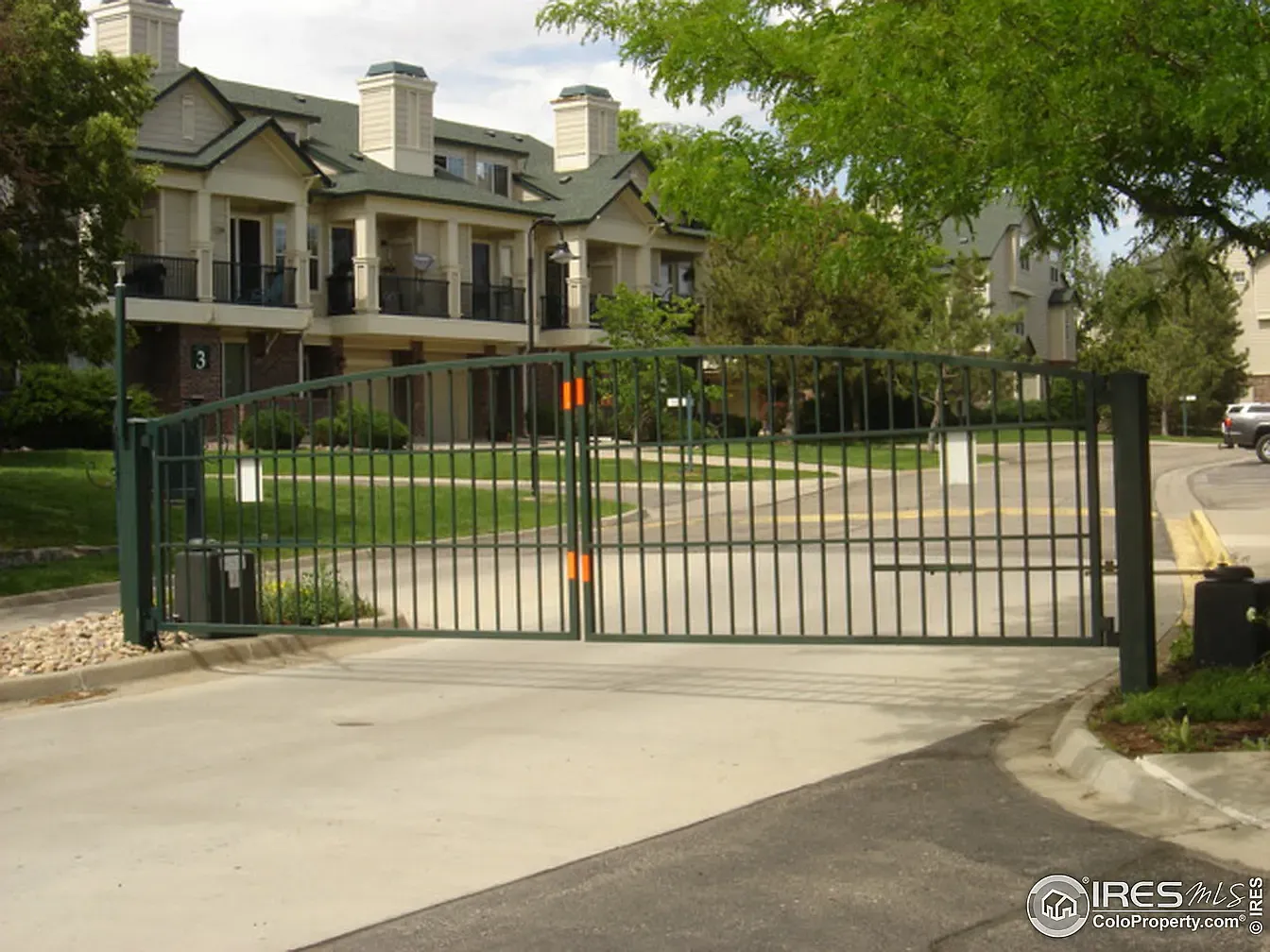 2169 Eagle Ave — Photo 2