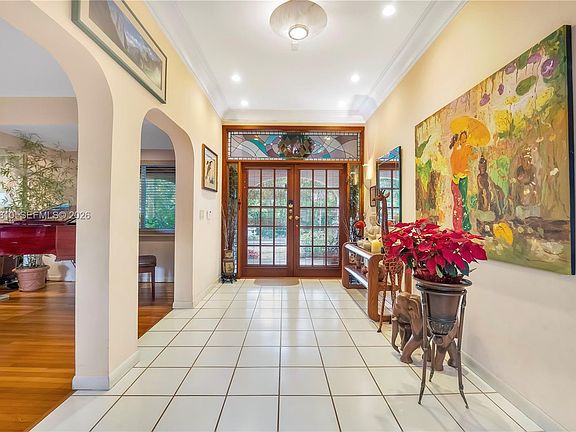 2nd image of 2496 Abaco Ave