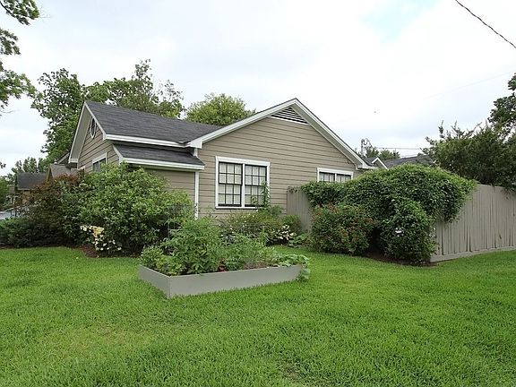 Side view w/ veggie garden