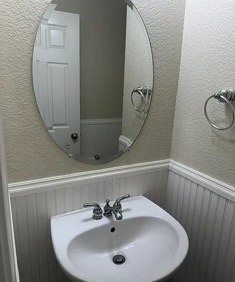 132 McDermott Ave — Photo 11