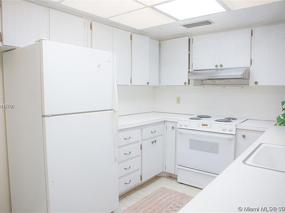 4th image of 780 Benevento Ave #780