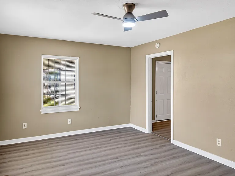 3932 Atlanta Dr — Photo 6