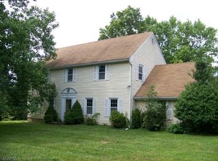 601 Warren Glen Rd, Bloomsbury, NJ 08804