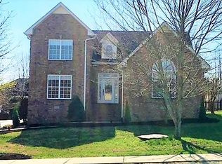 205 Amber Ln, White House, TN 37188