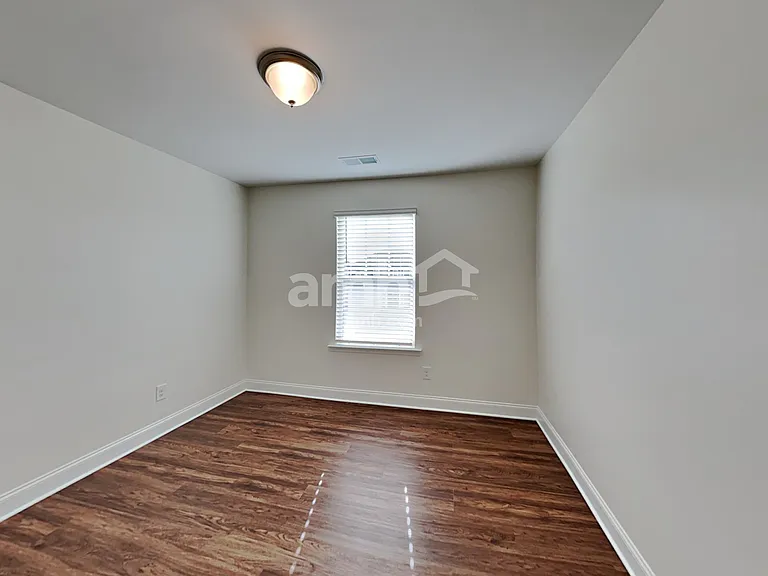 110 Keyser Dr — Photo 17
