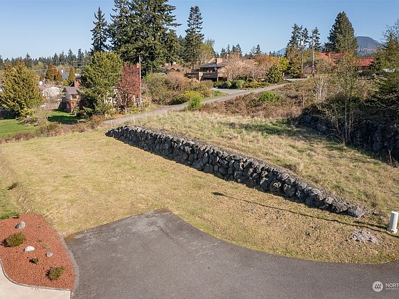 2nd image of 9999 Grants View Lane