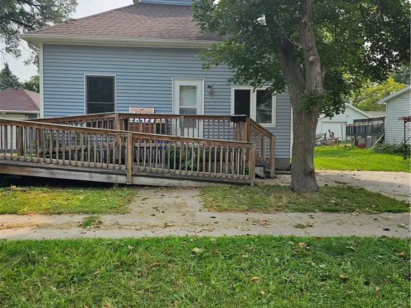 1412 6th St, Perry, IA 50220