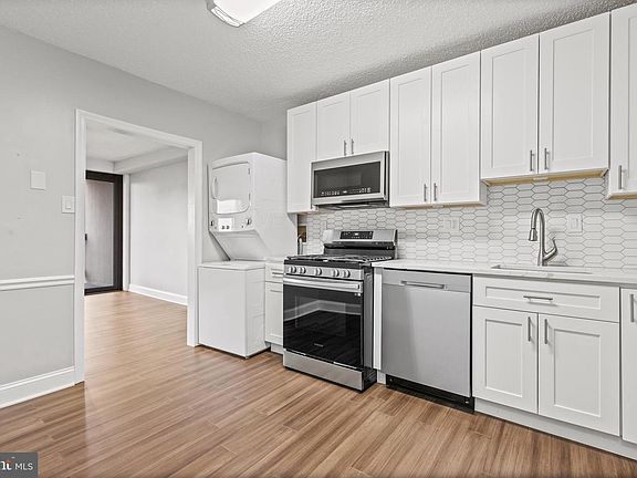 4th image of 3701 S George Mason Dr Unit 1917N