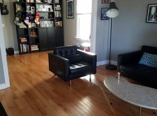 1911 W Addison St #TWO, Chicago, IL 60613