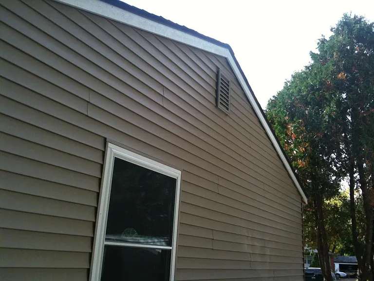 1030 N Maple Rd — Photo 16
