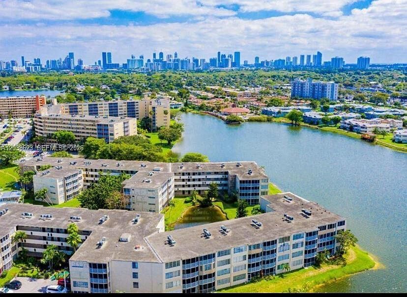 1st image of 1750 NE 191st St APT 508-2