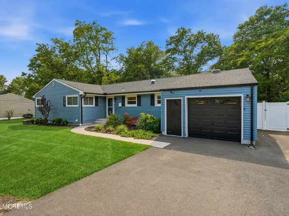 56 Hope Road, Tinton Falls, NJ 07724