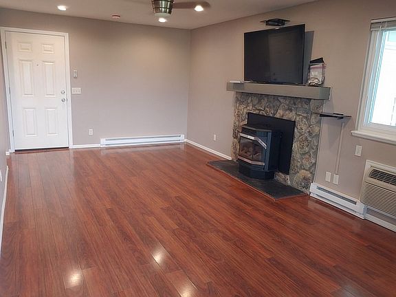 Living Rm & pellet fireplace