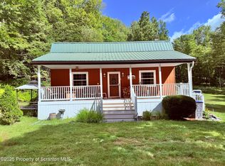 870 Pops Hobby Lake Rd, Brackney, PA 18812