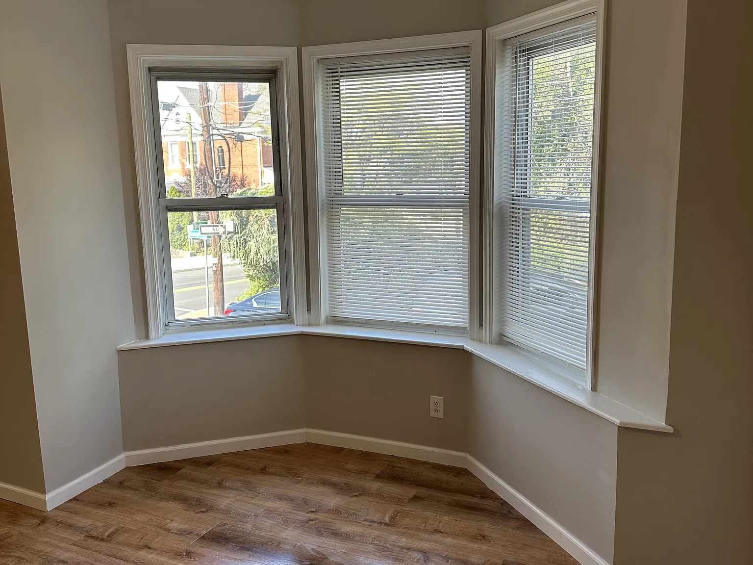 4 bed, 2.5 bath, 1897 sqft, $2,795 — Photo 4