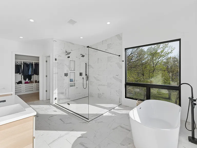2721 S Lakeview Dr #1 — Photo 25