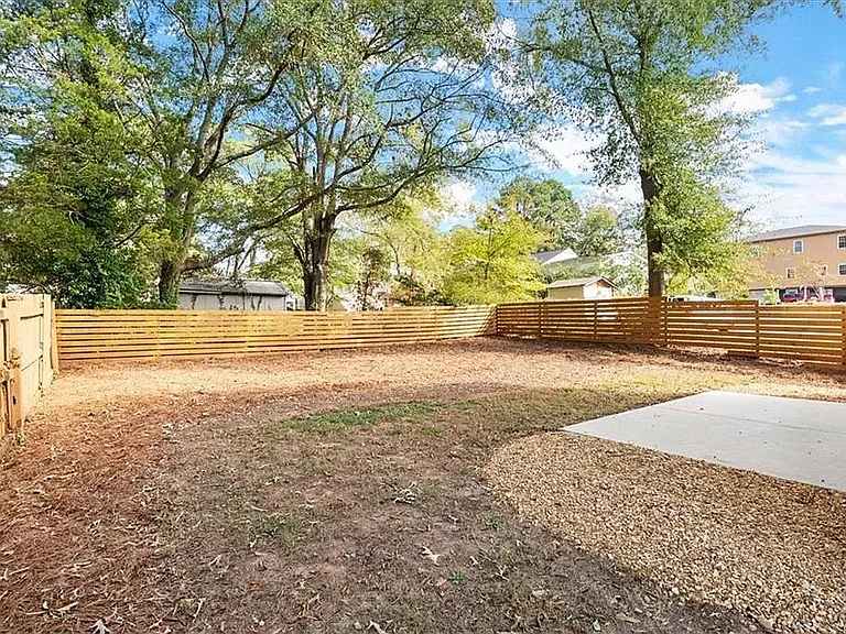 2145 Park Ter — Photo 46