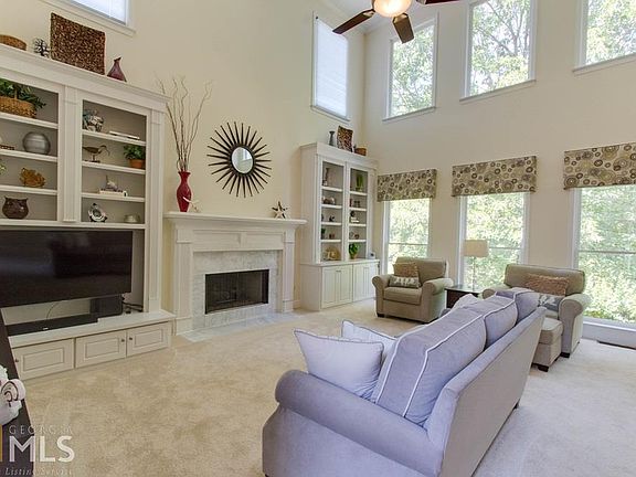 5th image of 2331 Wood Creek Ct