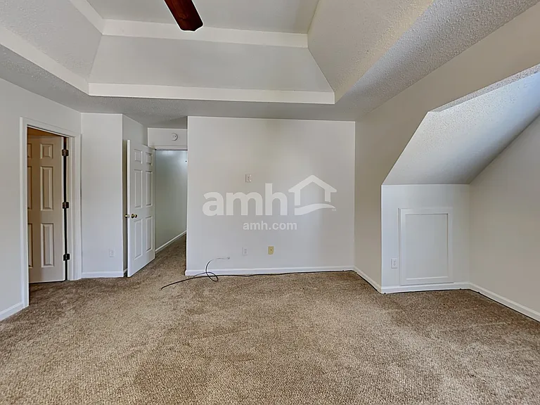 227 Penny Ln — Photo 11