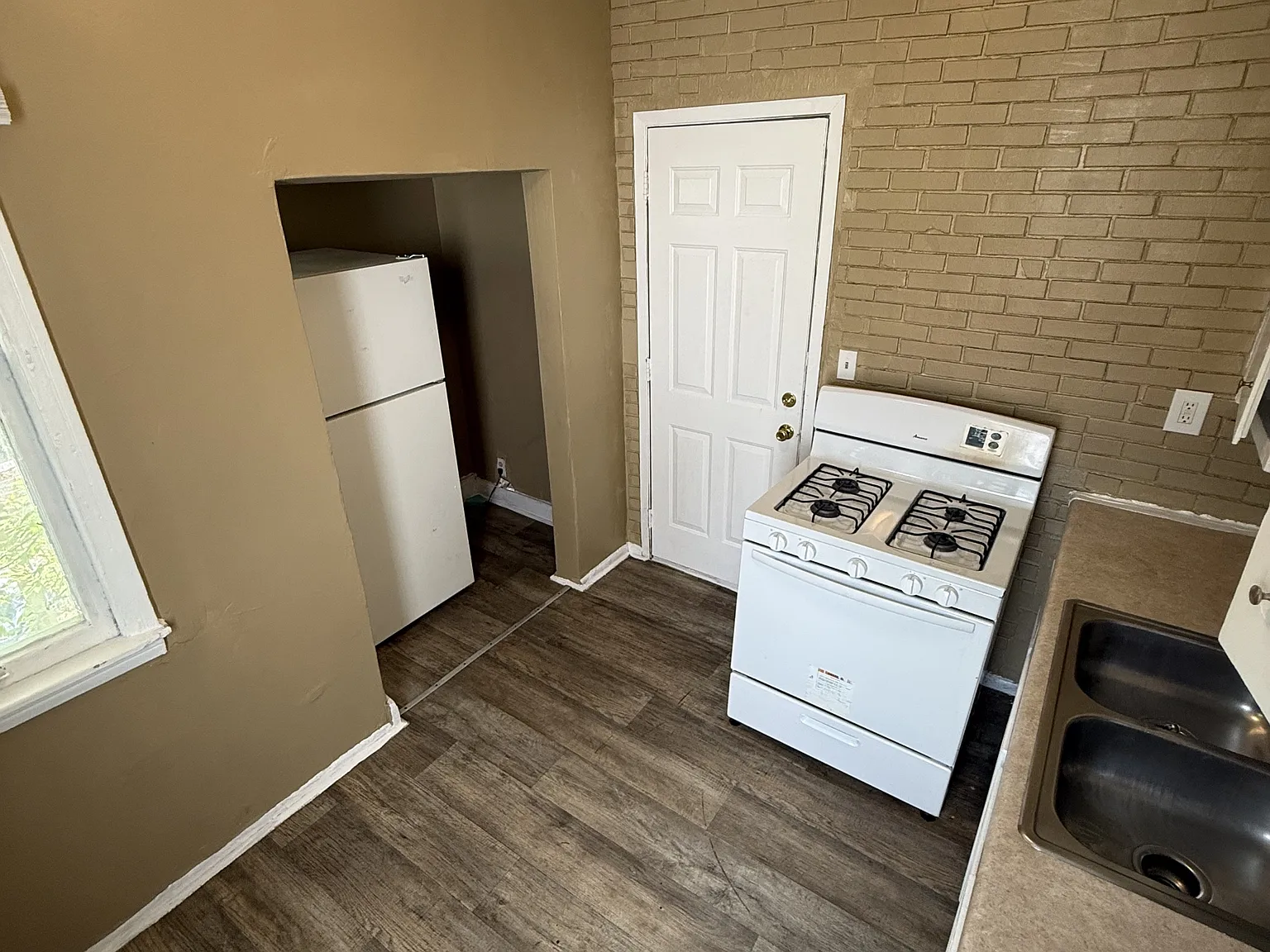 270 Burgess St. - Unit... — Photo 1