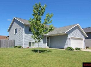 508 Allyn Cir, Janesville, MN 56048