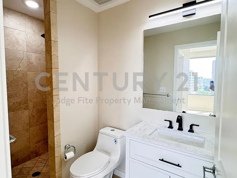 1200 Main St #506 — Photo 14