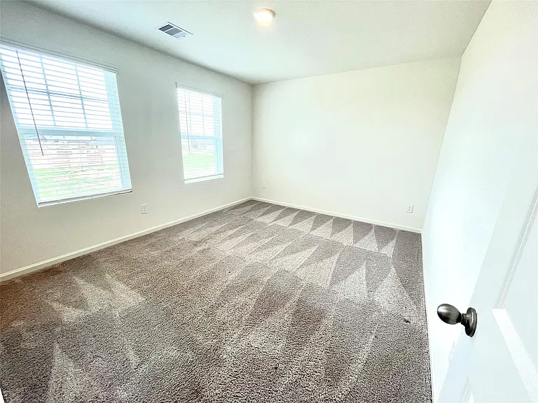5915 Grantgrala Dr — Photo 12