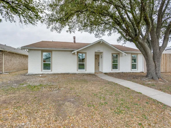 5900 Redwood Ln, Rowlett, TX 75089