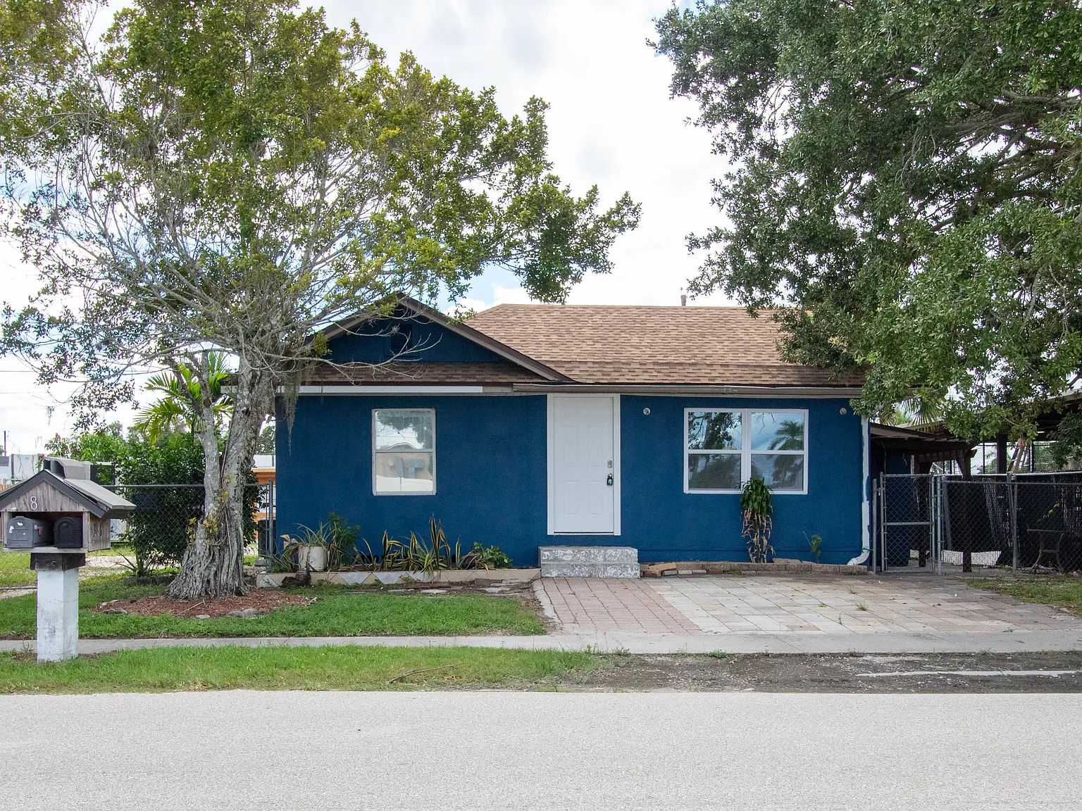386 Miramar Rd — Photo 1