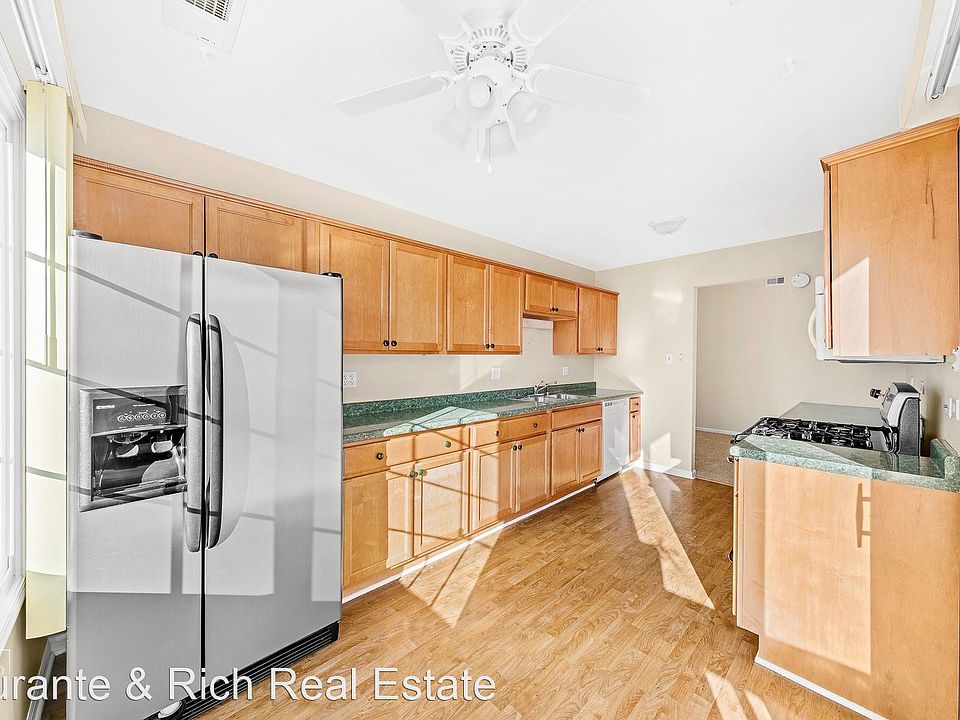 1st image of 1337 E Evergreen Dr