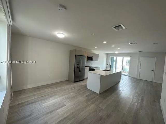 2561 NE 193rd St #1208 — Photo 7