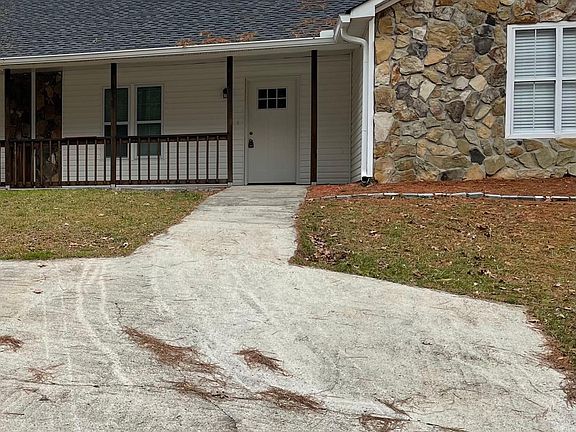 2nd image of 4351 Coopers Creek Dr SE