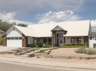 1223 Chacoma Ct, Espanola, NM 87532