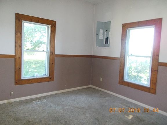 3rd image of 2598 E County Road 600 S
