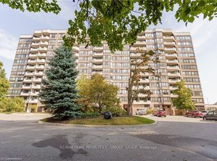 25 Austin Dr #827, Markham, ON L3R8H4