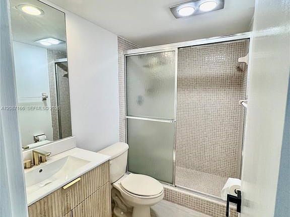 4th image of 575 Oaks Ln