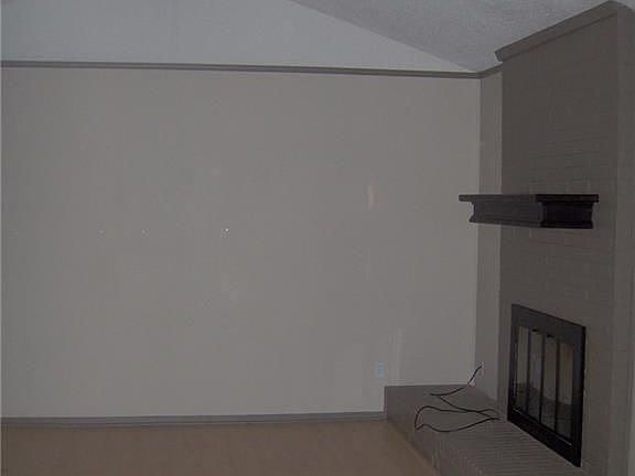 2nd image of 5624 Twin Oaks Dr
